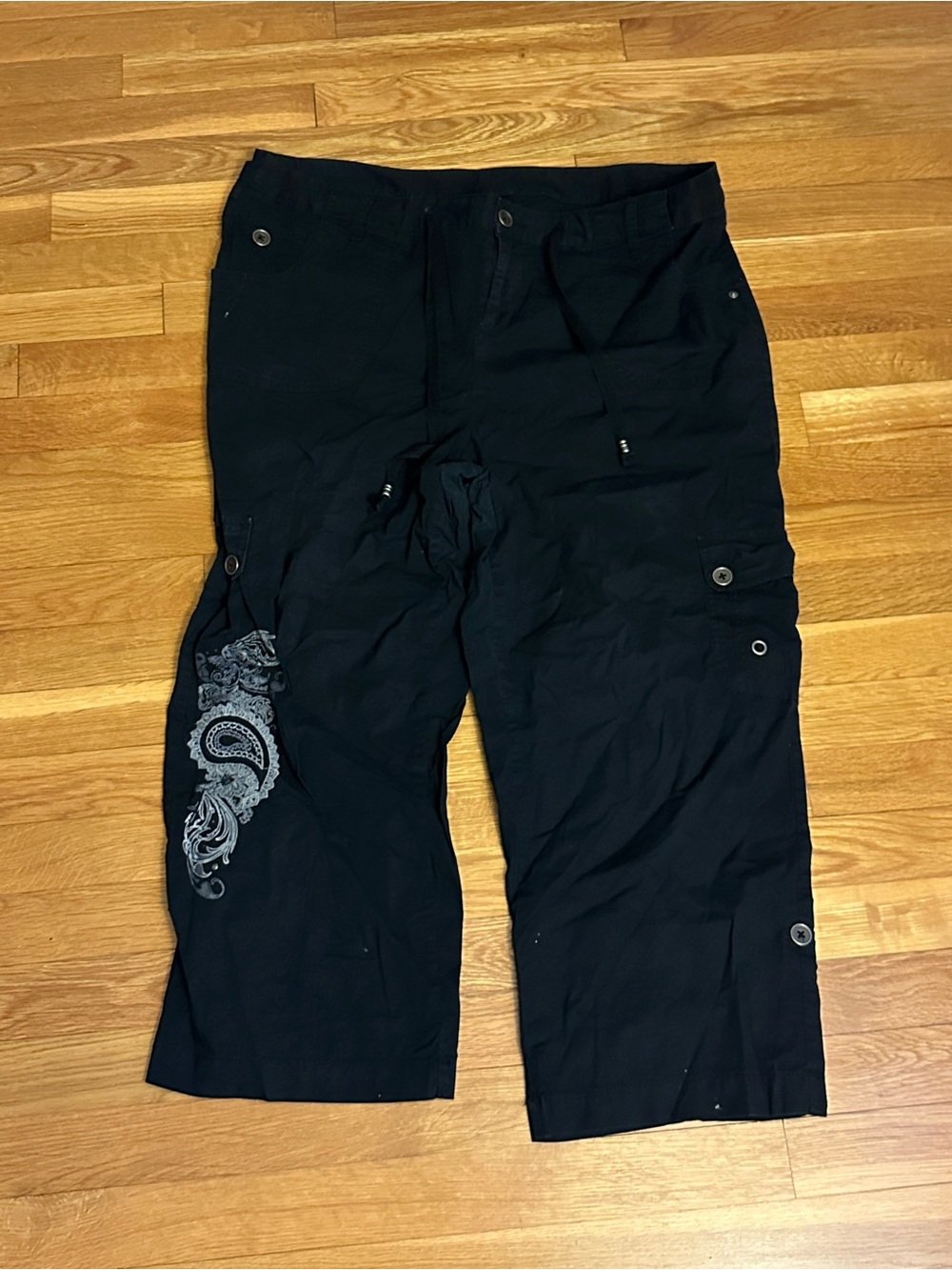 Style & Co. Black Capris with Paisley Side Detail